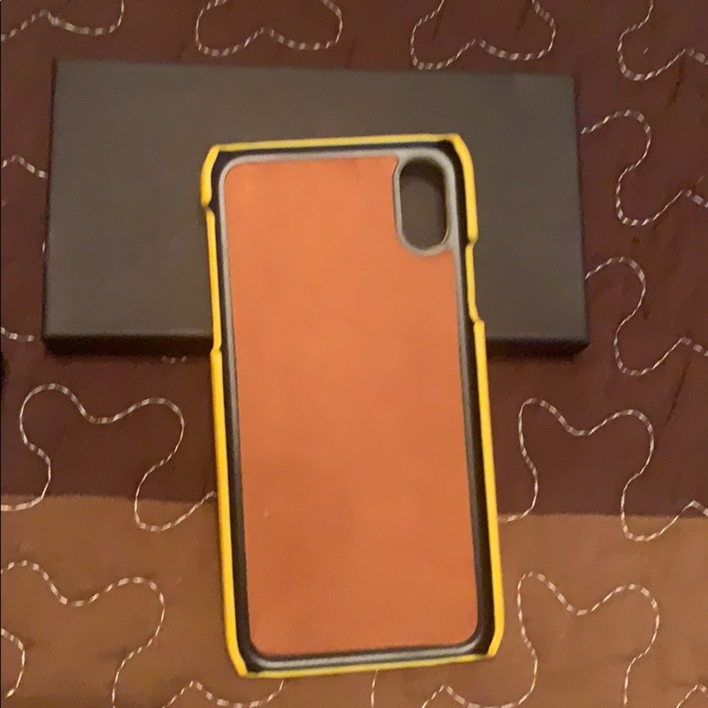 iPhone case - Picture 2 of 2